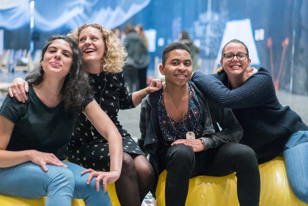 20151128182215_40377